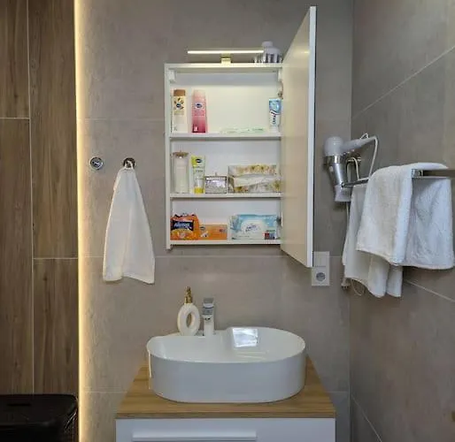 Cool Apartament