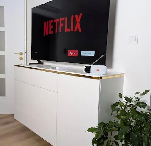 Cool Apartament