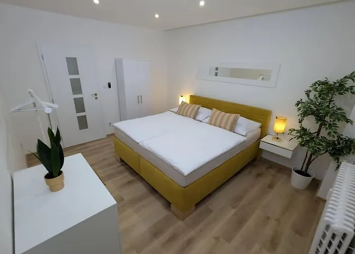 Cool Apartament
